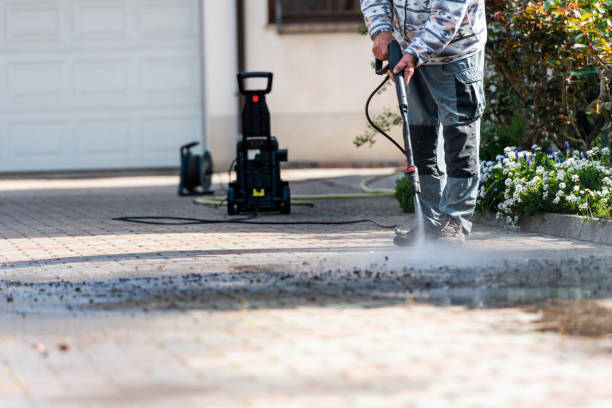 Why Choose Our Certified Pressure Washing Experts for Your Project Needs in Winter Park, FL?